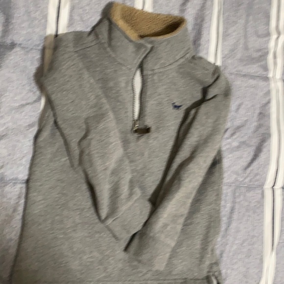 Other - Carter’s sweater size 6